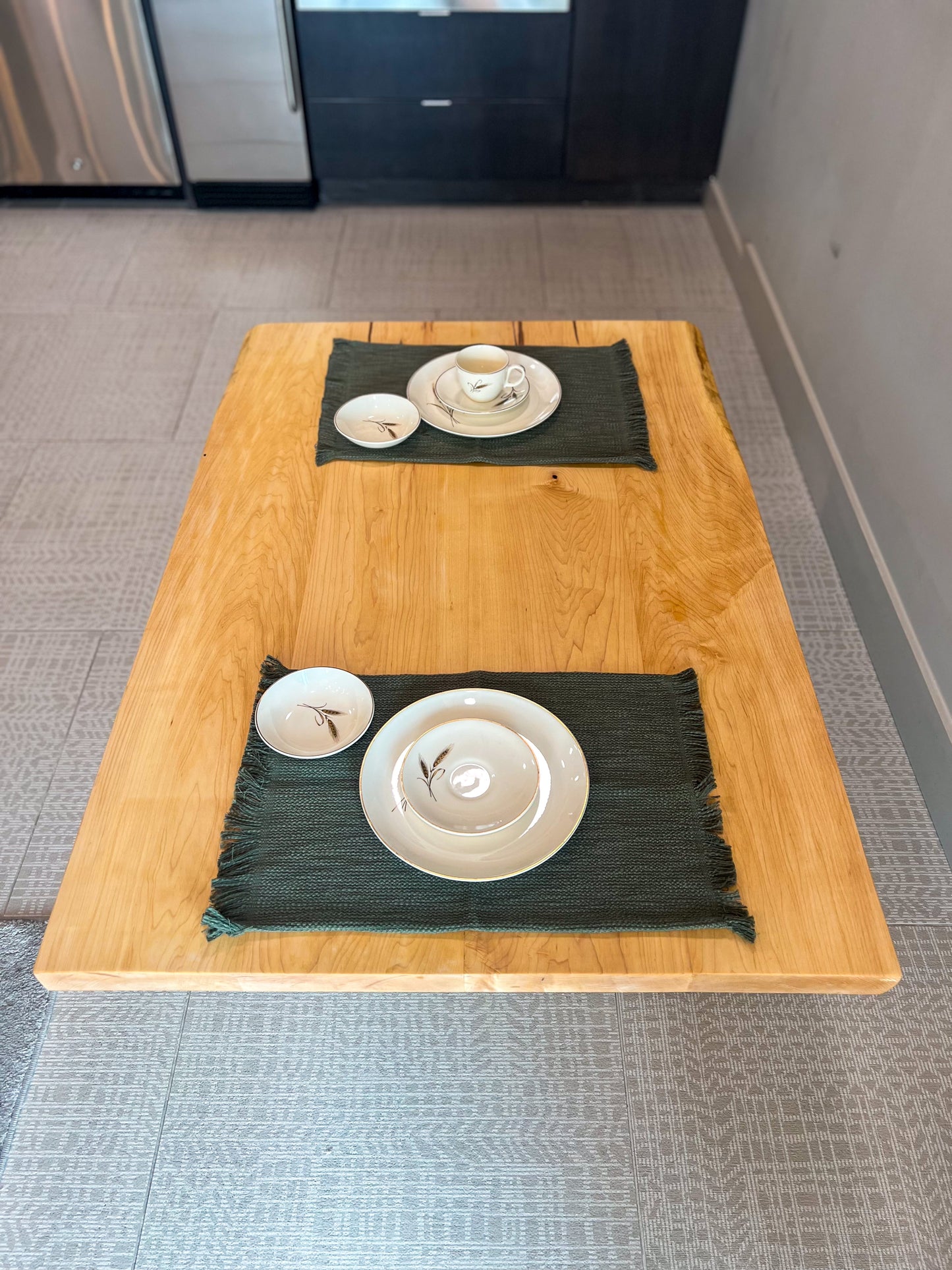 Handcrafted Japanese floor table, a solid wood low dining table with live edge design. Custom walnut, cherry, or reclaimed wood table for modern kitchens, Korean dining rooms, or living spaces. Perfect as a wedding, housewarming, or holiday gift.
